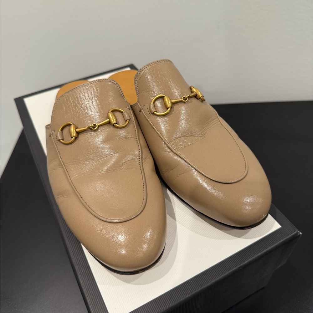 Gucci Princetown Mules Sz 37.5 in Mud Taupe Leather - EUC